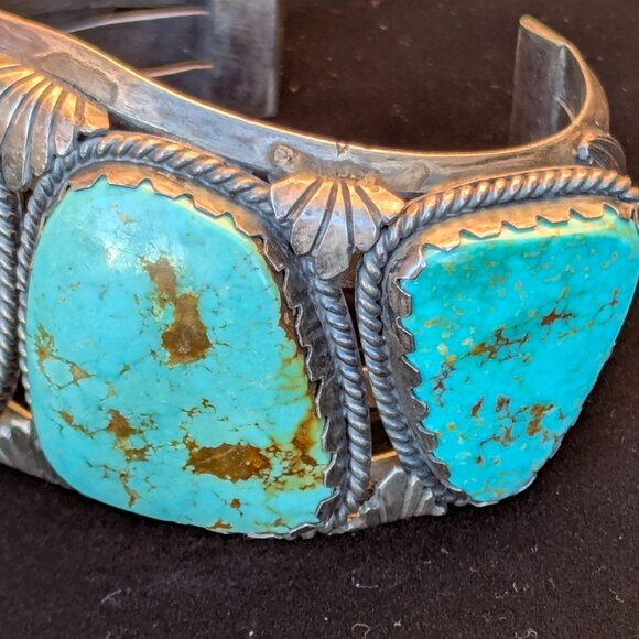Stunning Vintage Navajo Sterling Silver Four-Stone Turquoise Cuff Bracelet - Picture 9 of 13